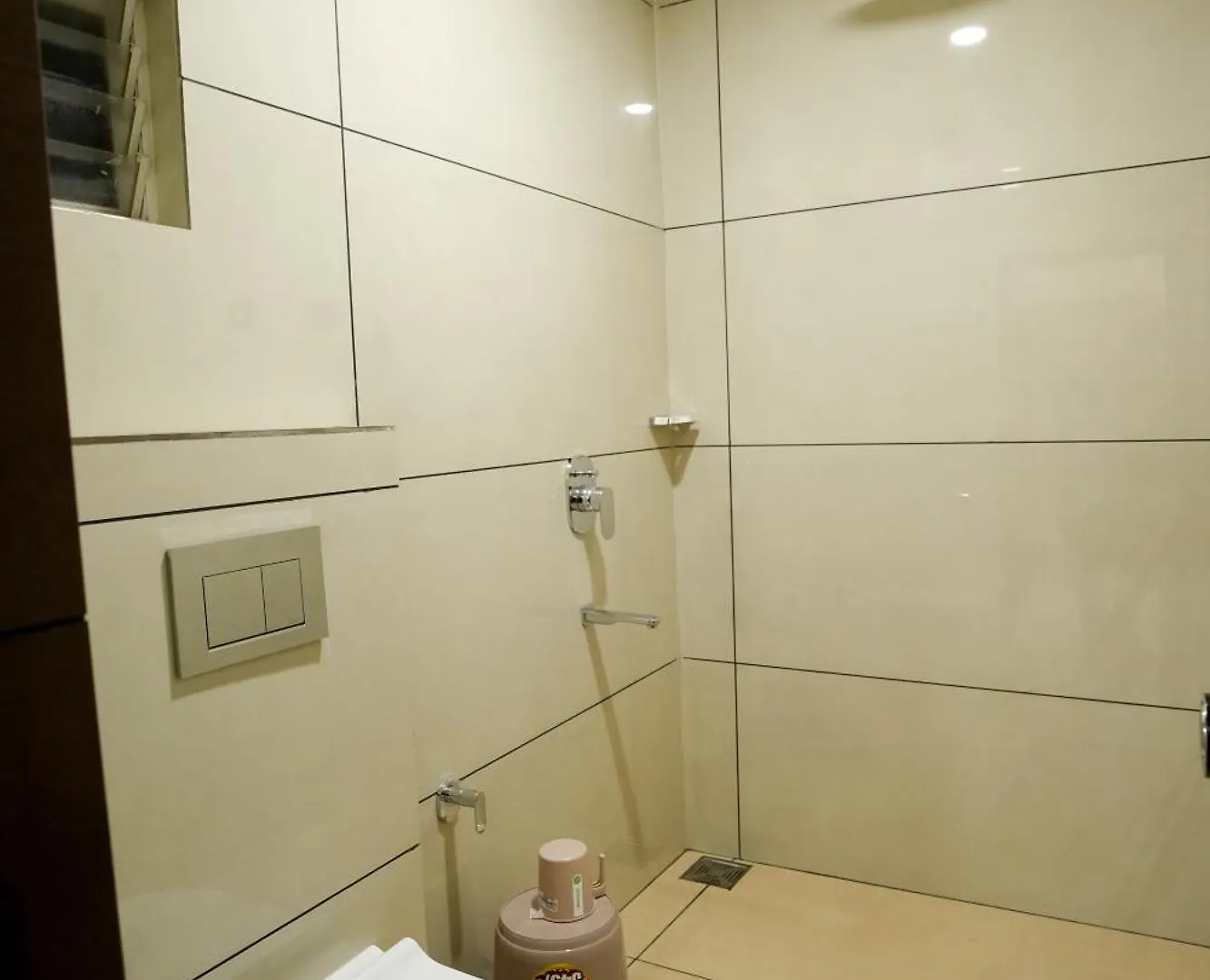 Hotel Grand View Residency Nīleshwar