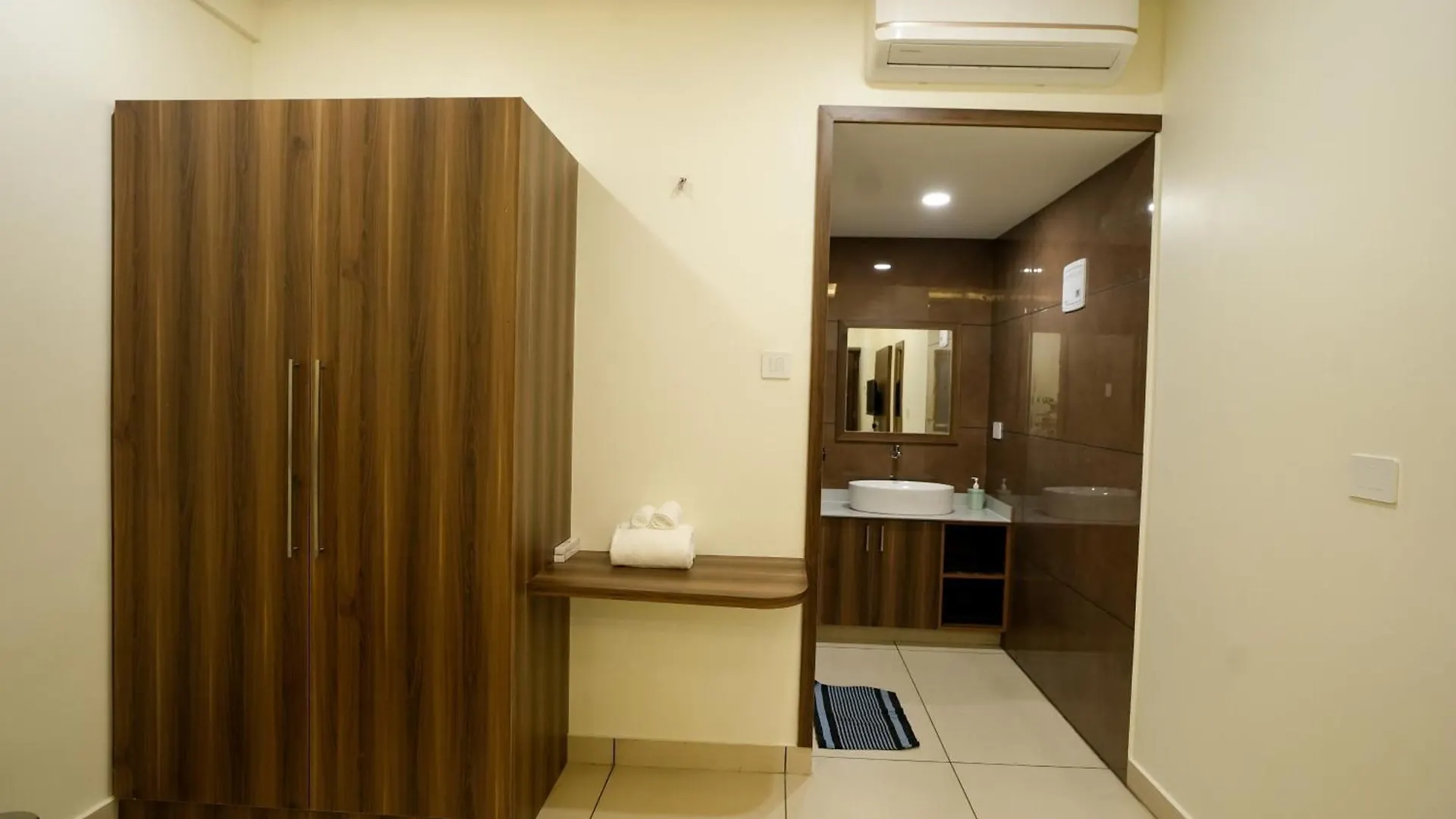 Hotel Grand View Residency Nīleshwar Indie