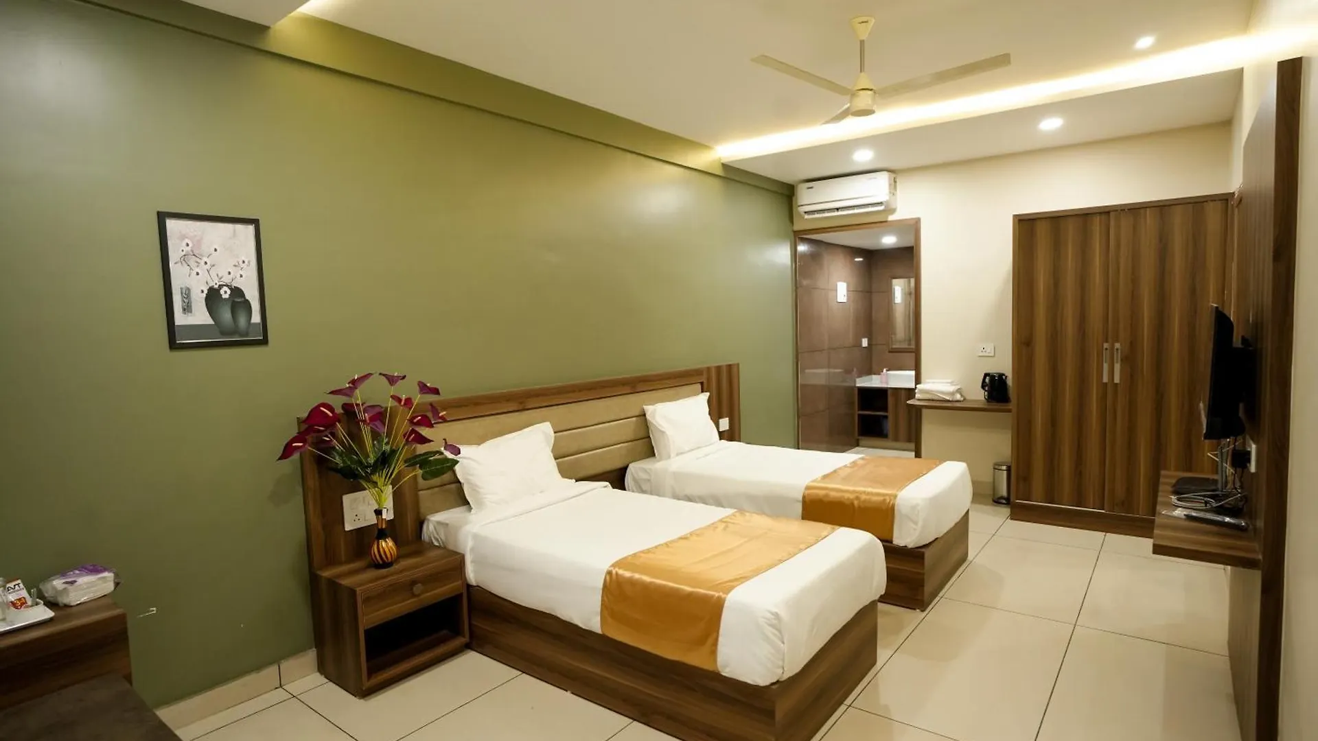 ホテル Grand View Residency Nīleshwar