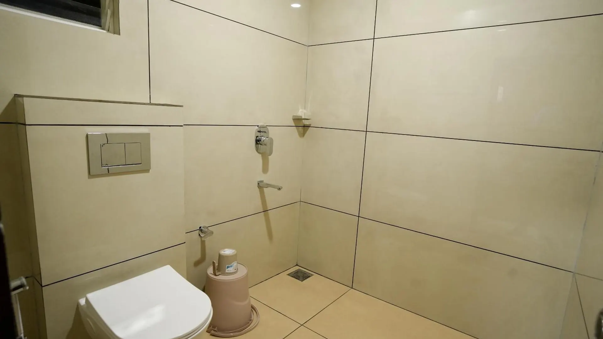 ホテル Grand View Residency Nīleshwar 3*,  インド